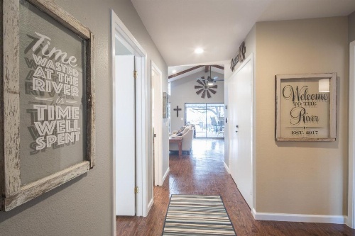 Honey Haus on the Horseshoe Home image 28