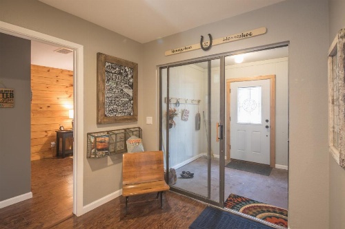 Honey Haus on the Horseshoe Home image 5