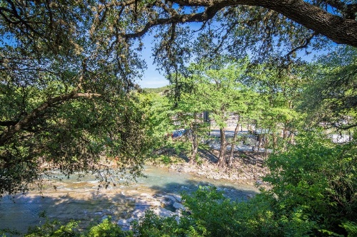 Honey Haus on the Horseshoe Home image 8